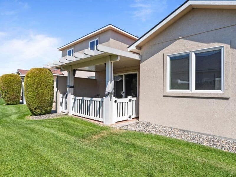 Pasco Townhome: 9604 Mia Lane