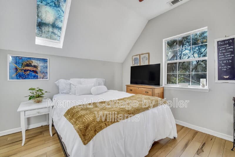 Ladys Island House: 19 LeMoyne Drive