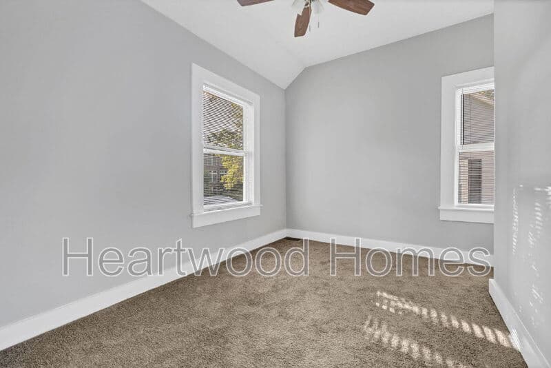 Columbia Condo: 117 Church Street
