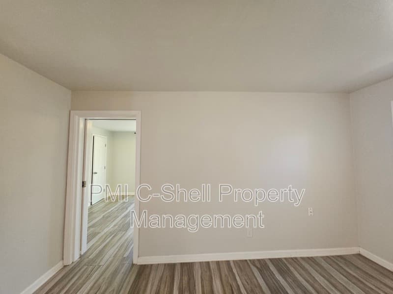 Milton House: 5724 Trout Bayou Cir