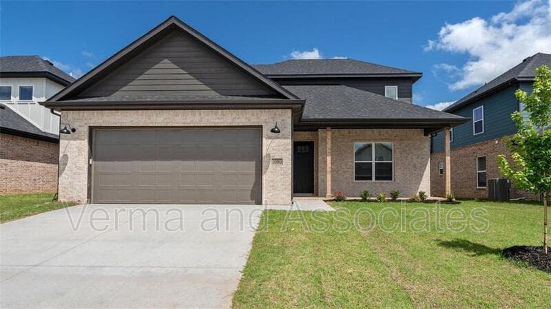 Centerton House: 1221 Mammoth St