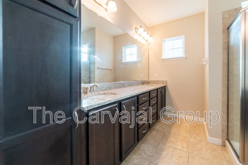 Windermere House: 13762 Summer Harbor Court
