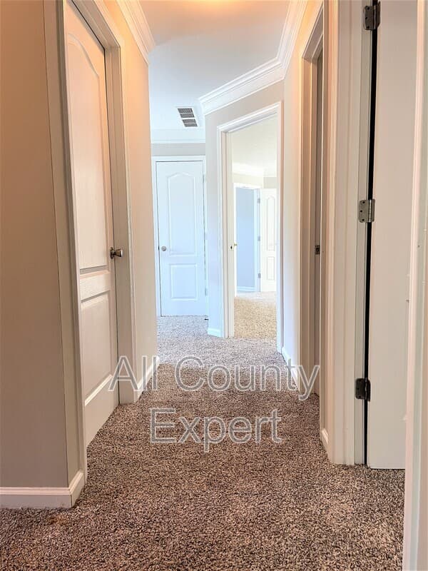 Snellville House: 2370 Temple View Ct