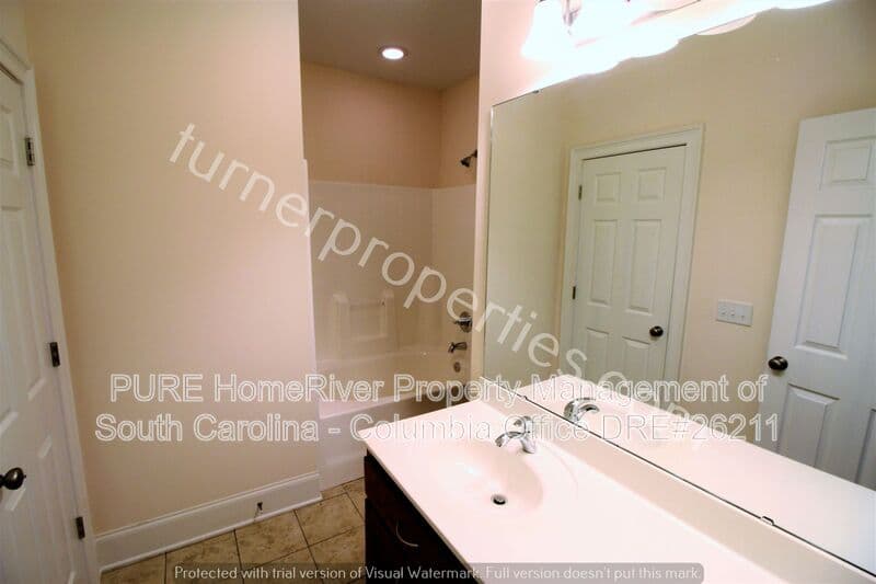 Columbia House: 395 Highland Point Drive