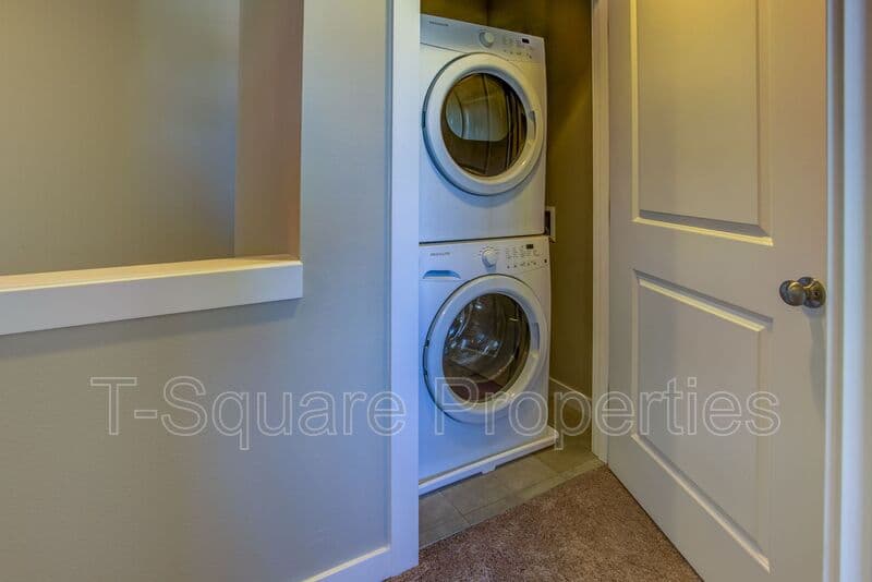 Bothell House: 14919 41st Ave SE