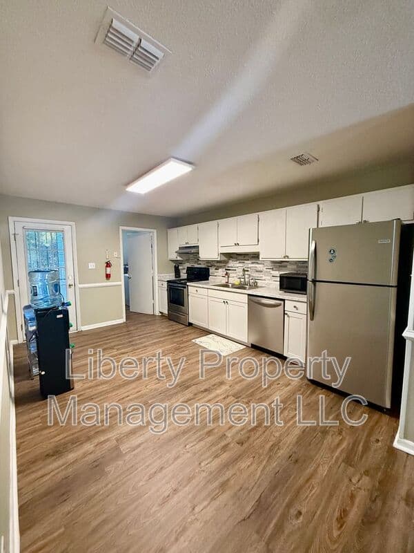 Fayetteville Condo: 917 Odom Dr