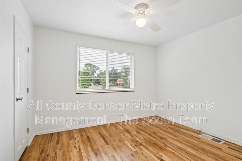 Aurora Condo: 10207 E 14th Ave
