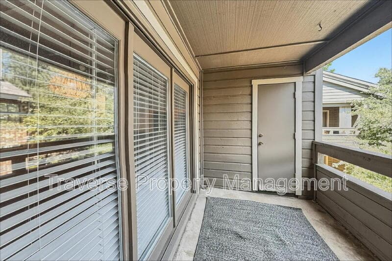 Arlington Condo: 1108 Quail Valley Ln
