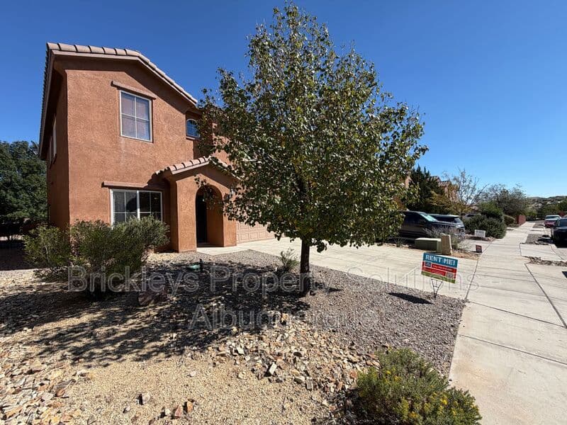 Rio Rancho House: 418 Paseo Roja Pl NE