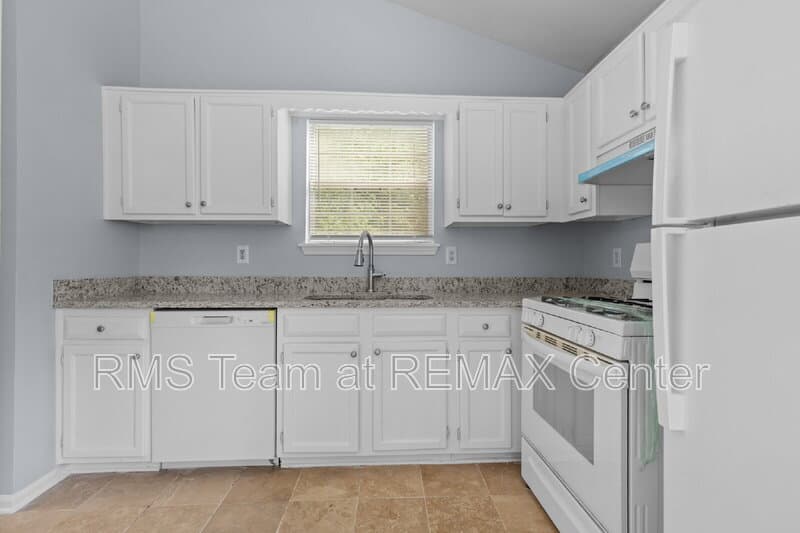 Decatur House: 2262 Cobb Creek Dr