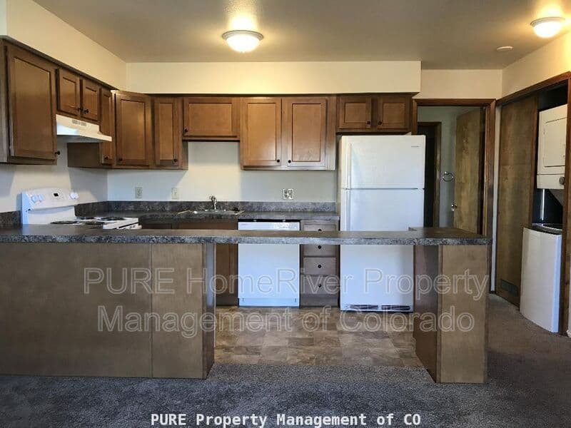 Englewood Condo: 3565 S Marion St
