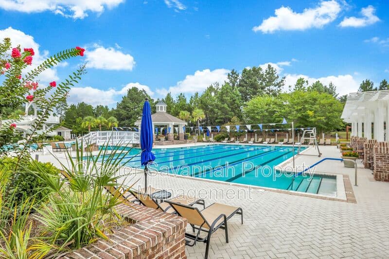 Pooler Townhome: 130 Danbury Court