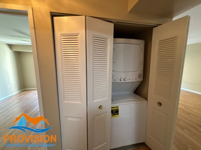 Annapolis Condo: 2572 Riva Road