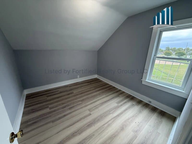Fall River Condo: 25 Palmer St