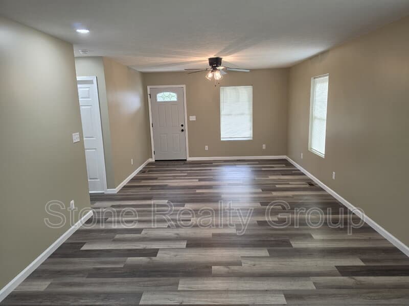 Terre Haute House: 2256 5th Avenue