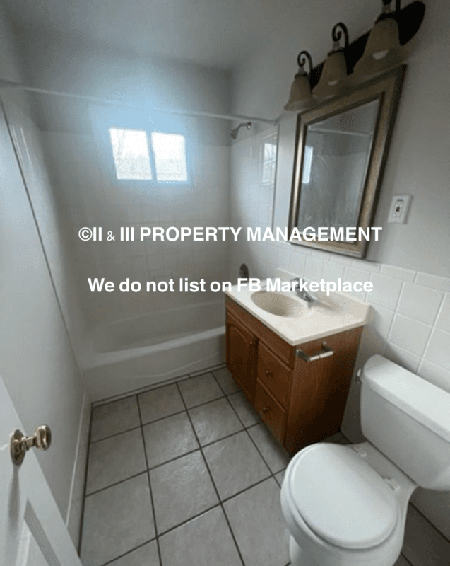Overland Park Condo: 8404 Robinson St