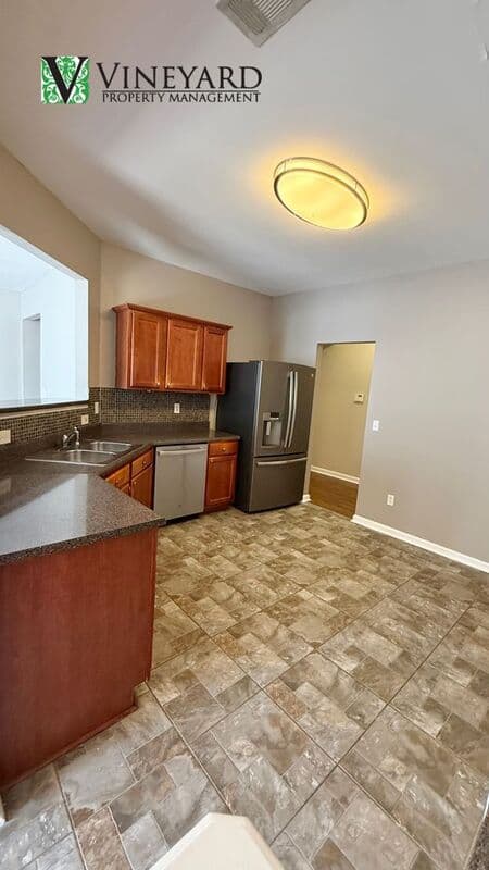 Kennesaw Townhome: 1934 Lake Heights Circle NW