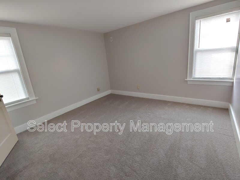 Fort Wayne House: 1321 Clara Ave