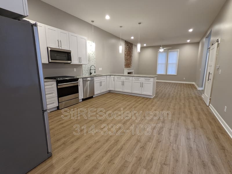 St. Louis Condo: 2206 Blendon Pl.
