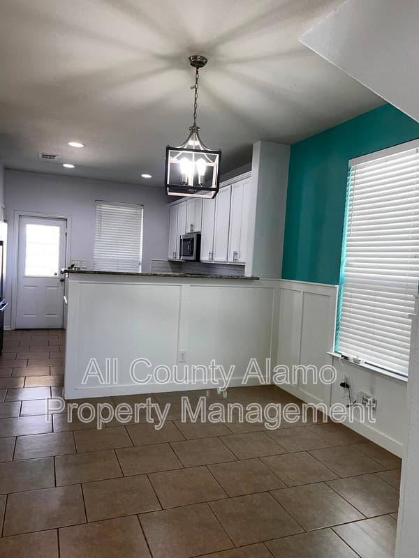 Selma House: 419 Harvest Point