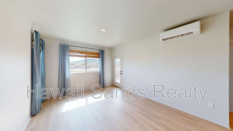 Kapolei House: 91-4099 Hikuono St