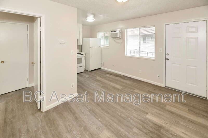 Sacramento Condo: 1928 Ethan Way