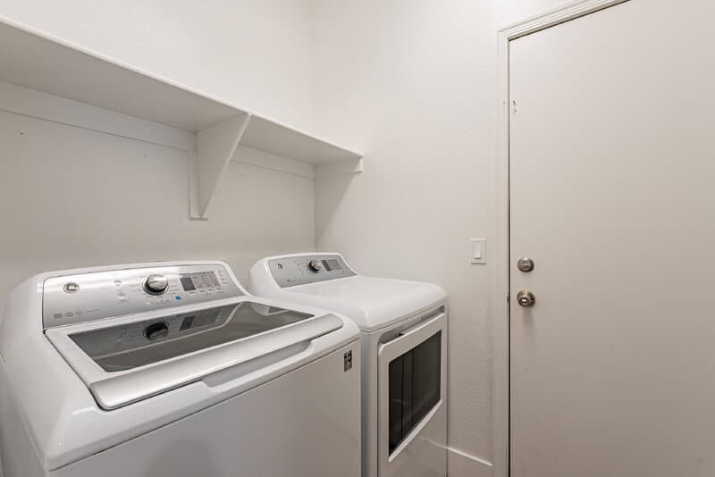 Florence House: 7599 West Springfield Way