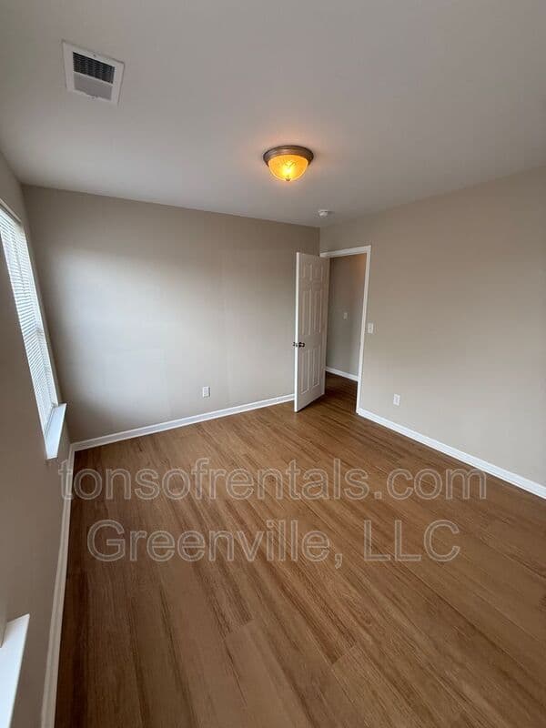 Duncan House: 151 Bellweather Drive