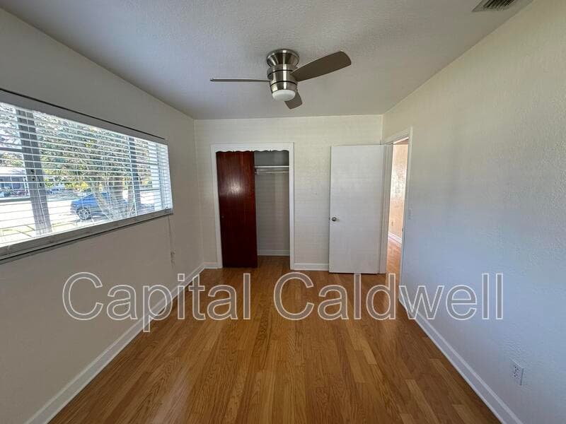 Clearwater House: 18 N Meteor Ave