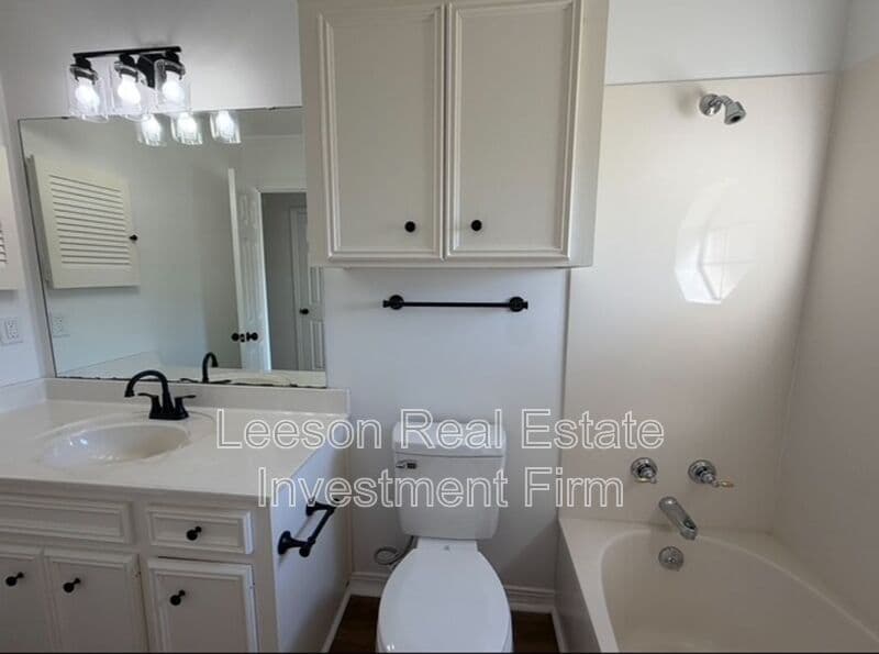 Bossier City House: 3120 Stockwell Rd