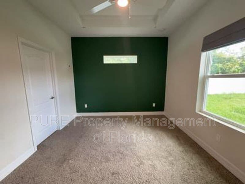 Ocala House: 13831 Sw 33rd Terr
