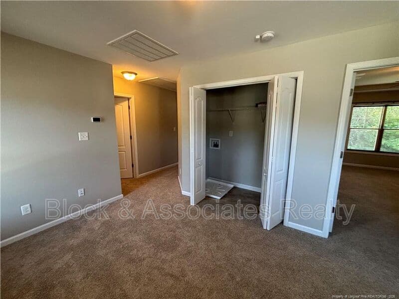 Raeford House: 438 Roanoke Dr