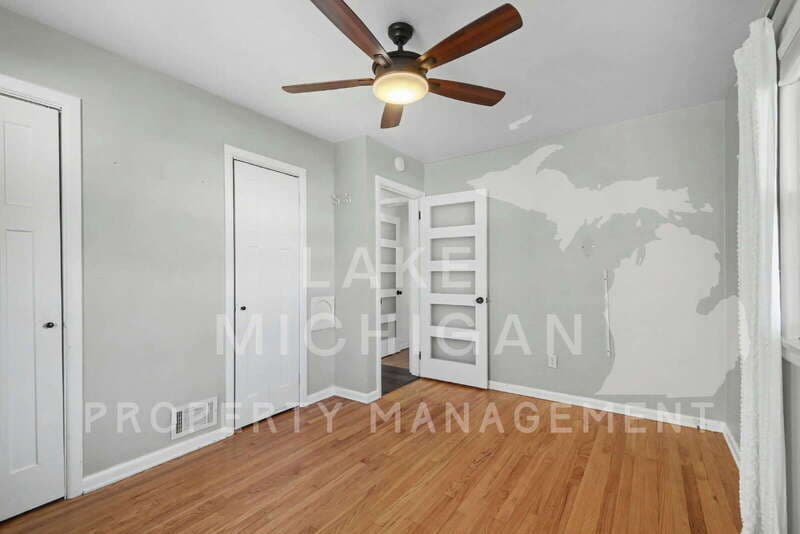 Grand Rapids House: 329 Alten Avenue Northeast