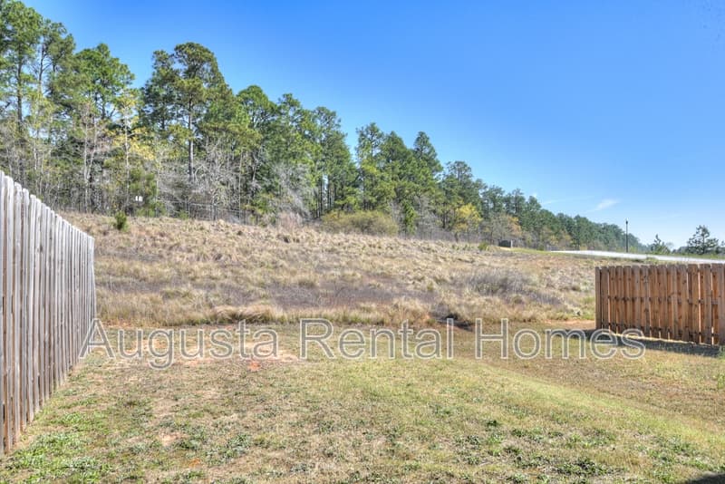 Graniteville House: 818 Quaint Parish Circle