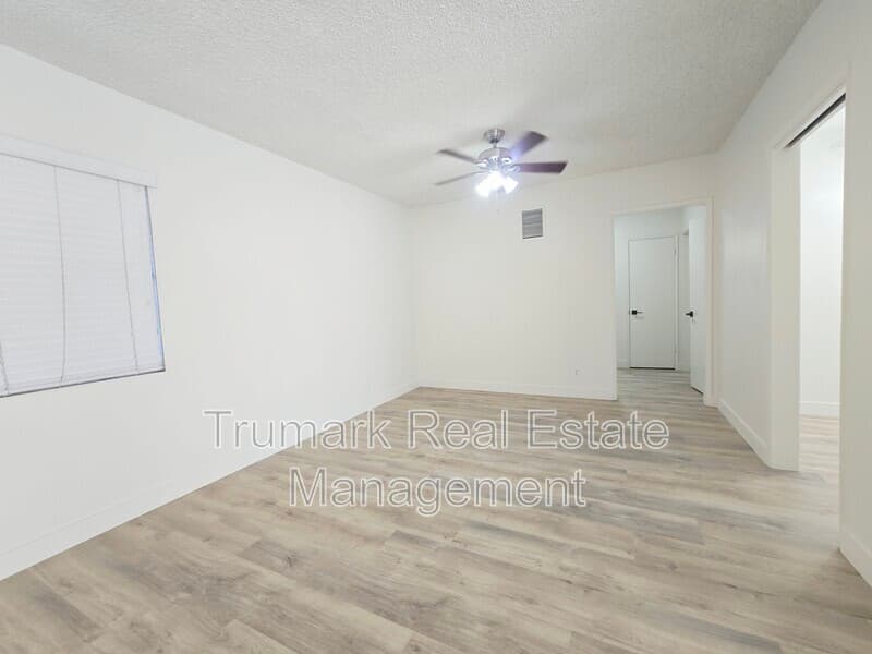 Pasadena Condo: 417 N Los Robles