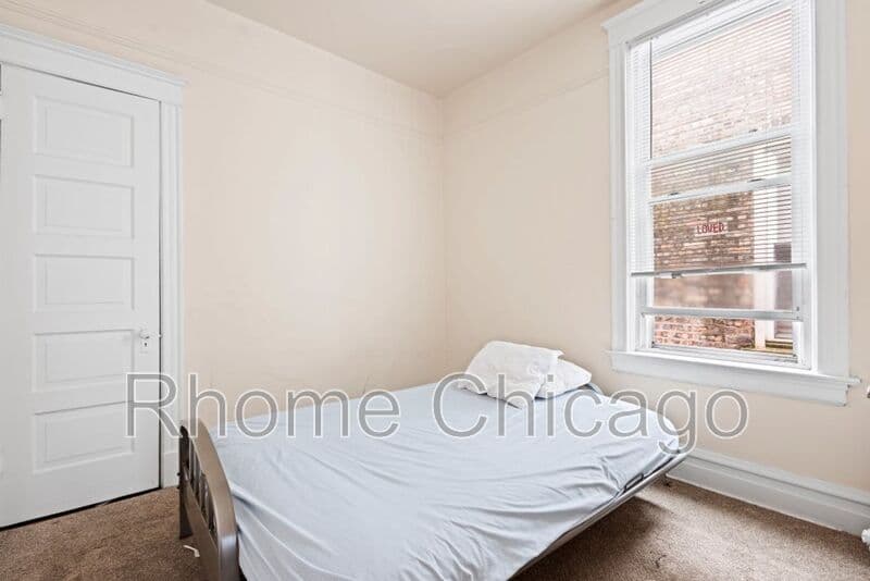 Chicago Condo: 6115 S Drexel Ave
