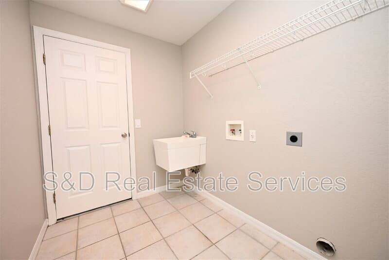 Lakeland House: 3518 Remington Oaks Way