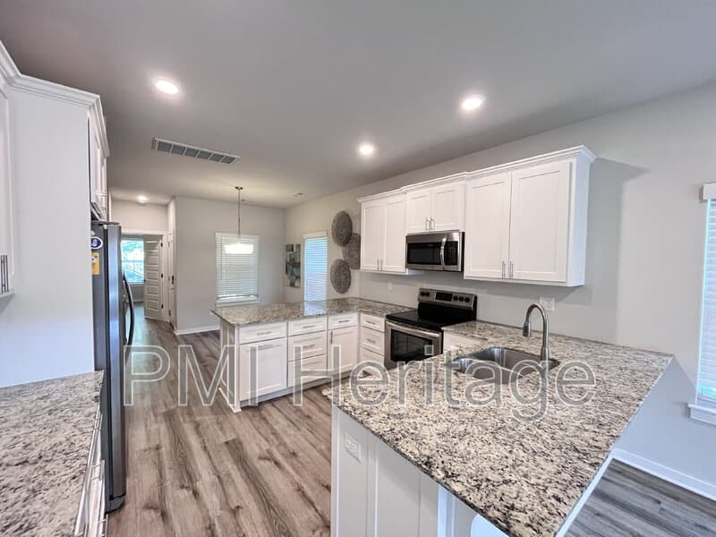 Fayetteville Condo: 1452 W Sligo St