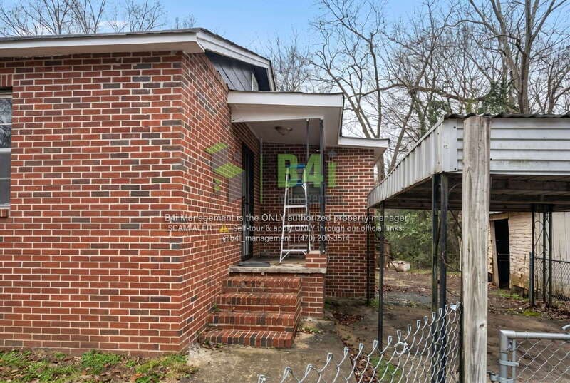 West Point House: 909 East 8th Street