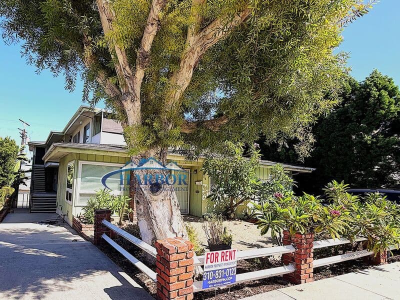 San Pedro House: 718 S. Leland
