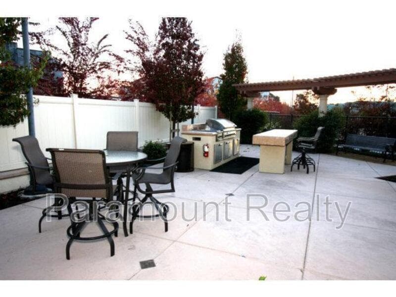Milpitas Condo: 700 S. Abel St.
