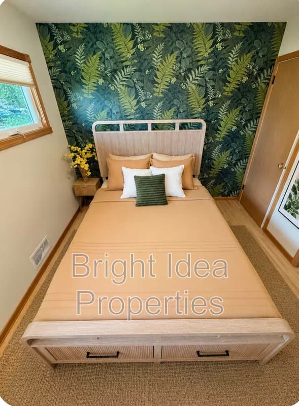 Saint Paul House: 896 Hadley Lane North