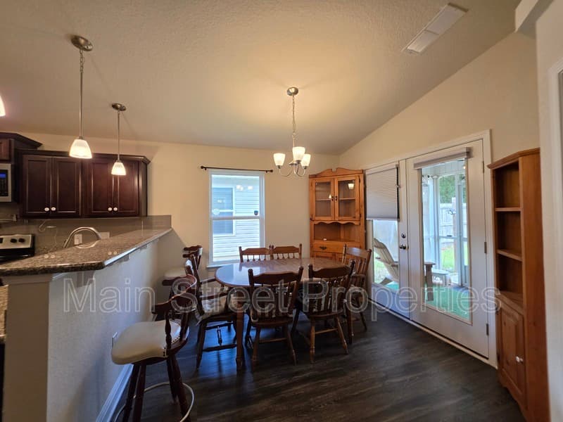 Pace House: 5165 Peach Drive