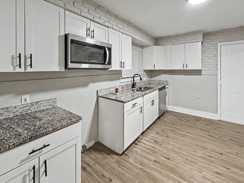 Memphis House: 1473 Oberle Avenue