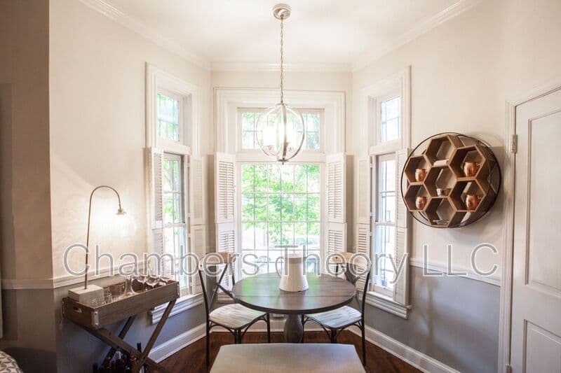 Washington Condo: 1823 Riggs Pl NW
