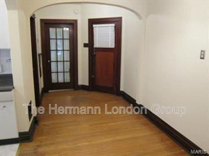 Saint Louis Condo: 4515-4517 Rosa