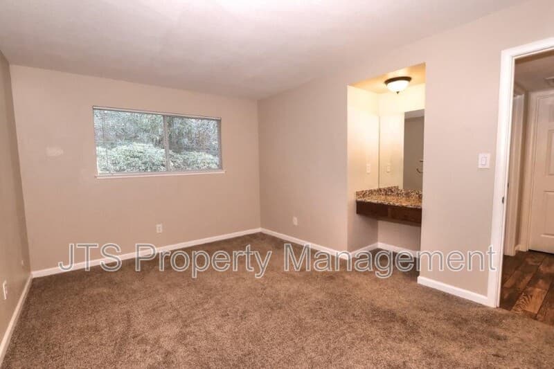 Fair Oaks Condo: 7742 Southcliff Drive