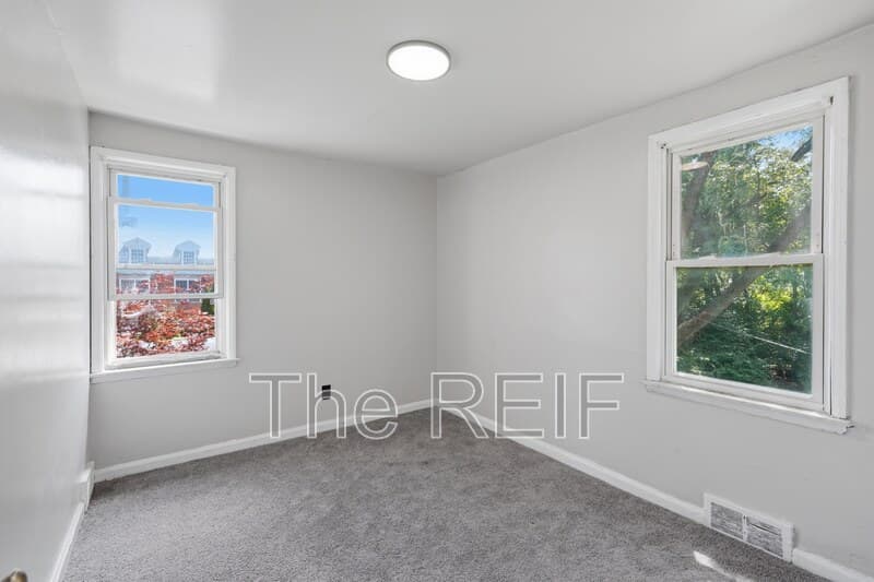 Detroit Condo: 7335 Curtis St