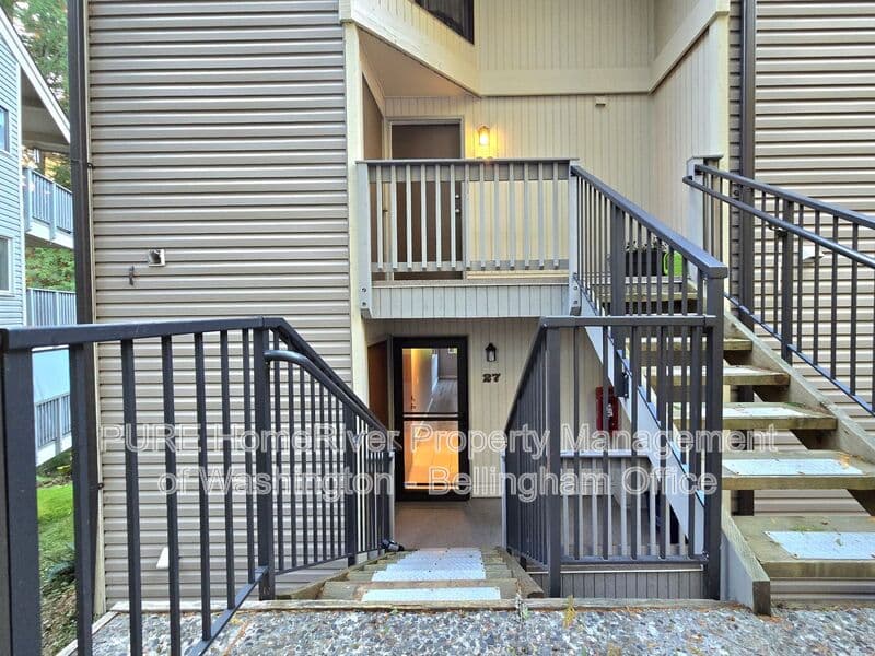 Bellingham Condo: 2 Marigold Dr