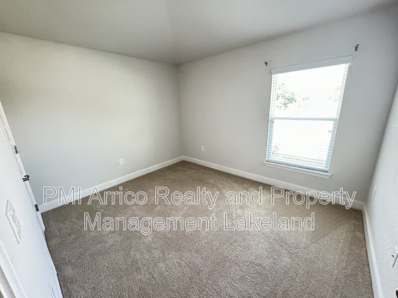 Winter Haven House: 1500 Grey Eagle Lane